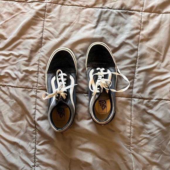 Women’s Vans - Picture 2 of 2